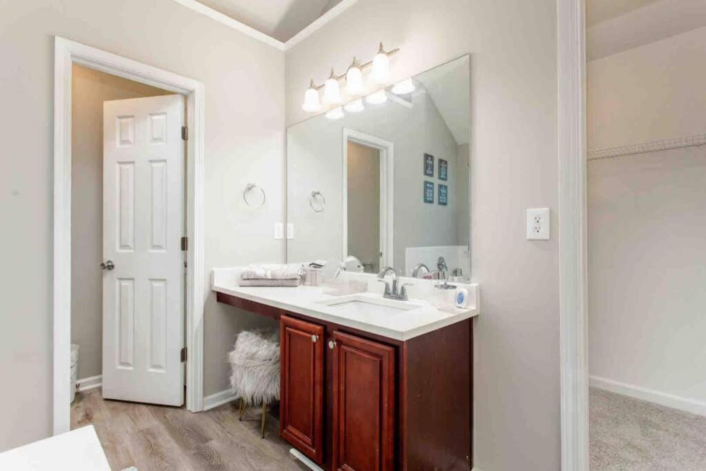 One Chance Luxury Estate - King & Queen Suites! Atlanta Eksteriør billede