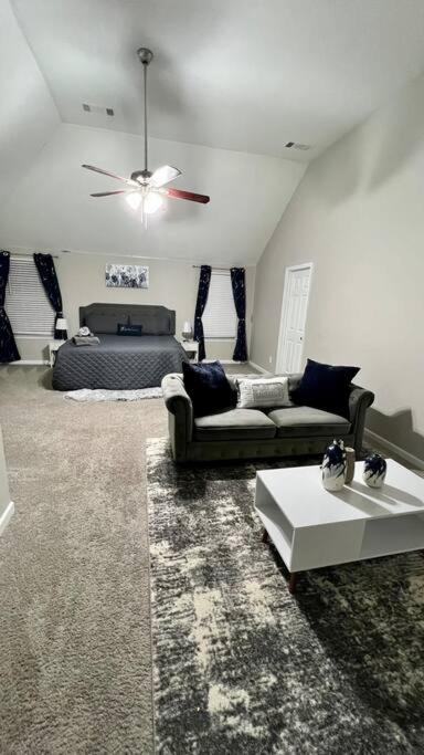 One Chance Luxury Estate - King & Queen Suites! Atlanta Eksteriør billede
